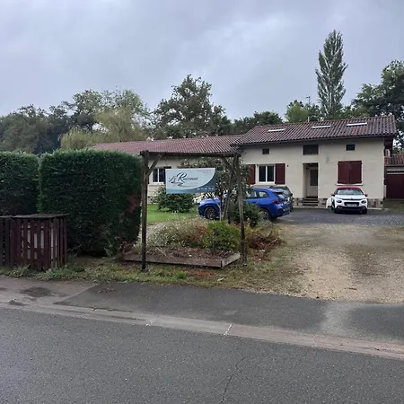 Le Ruisseau Apartment *